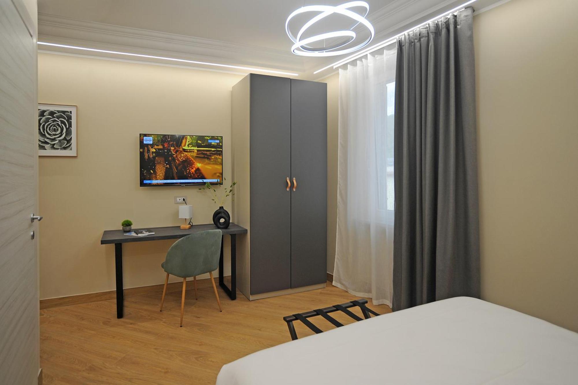 Mom Apartment Rooms&Suites Tivoli Exteriör bild
