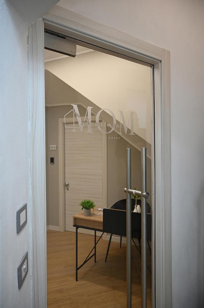 Mom Apartment Rooms&Suites Tivoli Exteriör bild