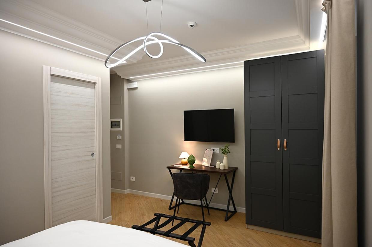 Mom Apartment Rooms&Suites Tivoli Exteriör bild